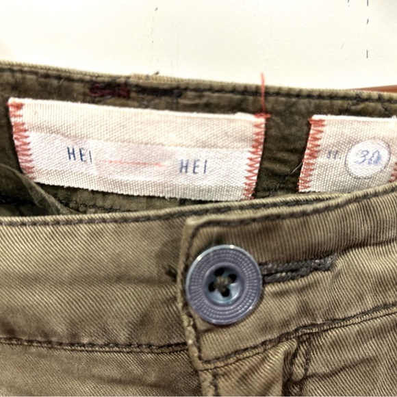 COPY - HEI cargo capri pants - Picture 3 of 5